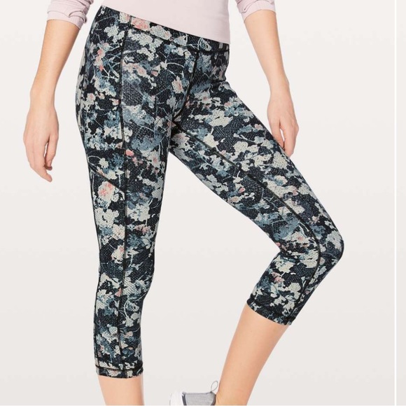 Lululemon Speed Up Crop *21"
Spring Bloom Multi - Picture 3 of 4